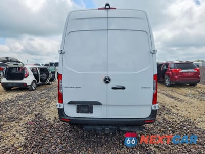 Zdjęcie 6 z 13 samochodu: 2025 MERCEDES BENZ SPRINTER 2500 DELIVERY VAN VIN:W1Y4KBHY4ST202564 - miniatura