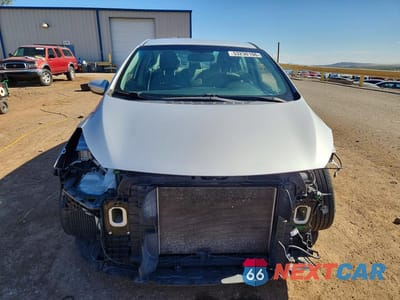 Piąte zdjęcie samochodu w środku: 2016 KIA FORTE LX VIN:KNAFK4A66G5511513 - miniatura