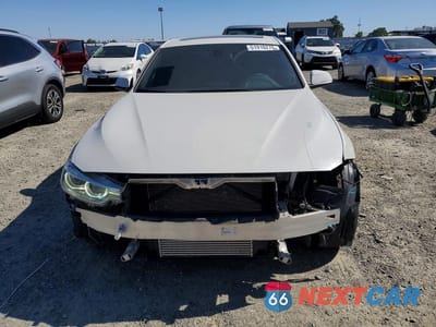 Piąte zdjęcie samochodu w środku: 2017 BMW 320 XI VIN:WBA8A3C51HK691559 - miniatura