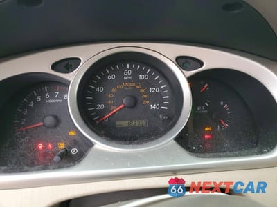 Zdjęcie 9 z 13 samochodu: 2004 TOYOTA HIGHLANDER BASE VIN:JTEGD21A740086690 - miniatura