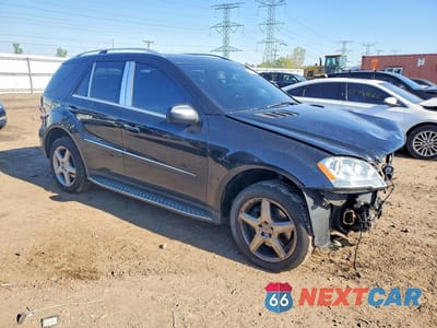 Czwarte zdjęcie samochodu z boku: 2009 MERCEDES-BENZ ML 550 VIN:4JGBB72E09A453378 - miniatura