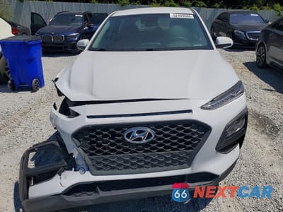 Piąte zdjęcie samochodu w środku: 2021 HYUNDAI KONA SE VIN:KM8K12AA2MU663623 - miniatura