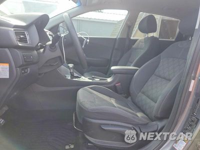 Zdjęcie 7 z 12 samochodu: 2017 KIA NIRO LX VIN:KNDCB3LC1H5089395 - miniatura