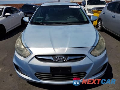 Piąte zdjęcie samochodu w środku: 2012 HYUNDAI ACCENT GS VIN:KMHCT5AE1CU003929 - miniatura