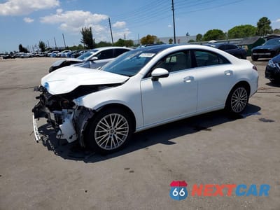 2025 MERCEDES-BENZ CLA 250 W1K5J4GB3SN525745 - główne zdjęcie licytacji z USA - miniatura