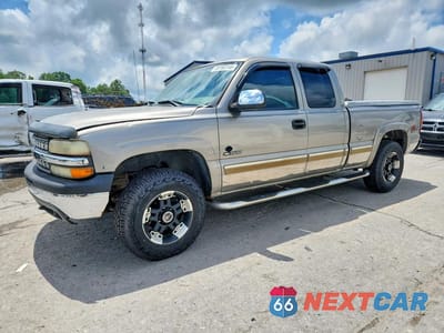 2002 CHEVROLET SILVERADO K1500 2GCEK19TX21352240 - główne zdjęcie licytacji z USA - miniatura
