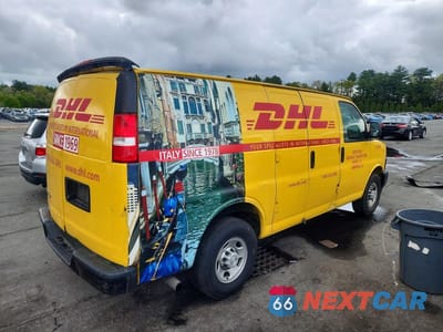 Trzecie zdjęcie samochodu z tyłu: 2019 CHEV EXPRESS G2500 VIN:1GCWGAFP3K1336013 - miniatura