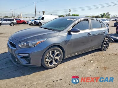 2021 KIA FORTE LXS 3KPF24AD9ME346722 - główne zdjęcie licytacji z USA - miniatura