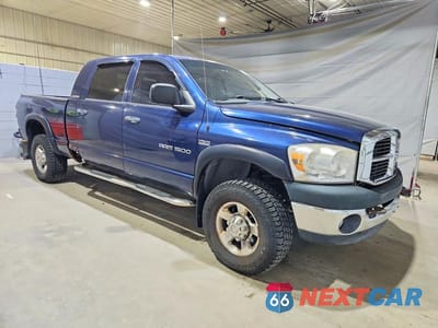 Czwarte zdjęcie samochodu z boku: 2007 DODGE RAM 1500 VIN:3D7KS19D07G740352 - miniatura