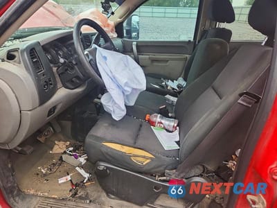 Zdjęcie 7 z 13 samochodu: 2014 CHEVROLET SILVERADO K2500 HEAVY DUTY VIN:1GC1KVCG7EF137641 - miniatura