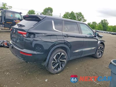 Trzecie zdjęcie samochodu z tyłu: 2022 MITSUBISHI OUTLANDER ES VIN:JA4J4TA8XNZ044681 - miniatura