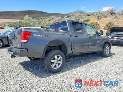 Trzecie zdjęcie samochodu z tyłu: 2011 NISSAN TITAN SV VIN:1N6AA0EC8BN308816 - miniatura