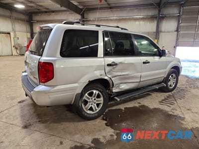Trzecie zdjęcie samochodu z tyłu: 2005 HONDA PILOT EXL VIN:5FNYF186X5B041633 - miniatura