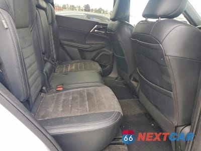 Zdjęcie 11 z 13 samochodu: 2024 MITSUBISHI OUTLANDER SE VIN:JA4J3VA88RZ003891 - miniatura
