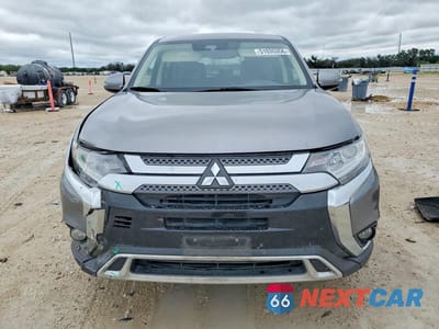 Piąte zdjęcie samochodu w środku: 2020 MITSUBISHI OUTLANDER SE VIN:JA4AD3A35LZ047988 - miniatura