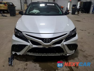 Piąte zdjęcie samochodu w środku: 2024 TOYOTA CAMRY XSE V6 VIN:4T1KZ1AK9RU096913 - miniatura