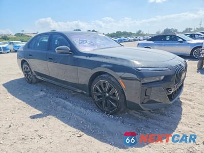 Czwarte zdjęcie samochodu z boku: 2023 BMW 760 XI VIN:WBA33EJ07PCN09685 - miniatura