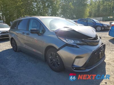 Czwarte zdjęcie samochodu z boku: 2026 TOYOTA SIENNA XSE VIN:5TDXSKFC9TS232538 - miniatura
