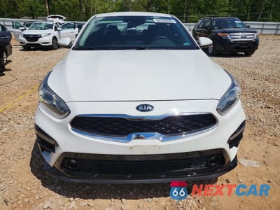 Piąte zdjęcie samochodu w środku: 2019 KIA FORTE S VIN:3KPF34AD1KE017636 - miniatura