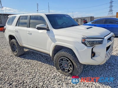 Czwarte zdjęcie samochodu z boku: 2016 TOYOTA 4RUNNER TRAIL PREMIUM VIN:JTEBU5JR3G5363666 - miniatura
