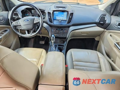 Zdjęcie 8 z 13 samochodu: 2018 FORD ESCAPE SEL VIN:1FMCU0HD4JUA47725 - miniatura