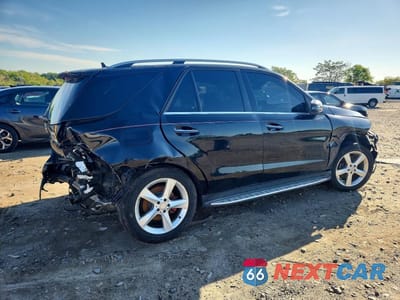 Trzecie zdjęcie samochodu z tyłu: 2016 MERCEDES-BENZ GLE 350 4MATIC VIN:4JGDA5HB0GA743615 - miniatura