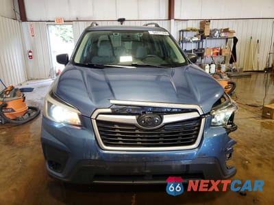 Piąte zdjęcie samochodu w środku: 2019 SUBARU FORESTER VIN:JF2SKACC0KH504827 - miniatura