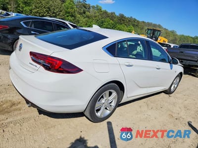 Trzecie zdjęcie samochodu z tyłu: 2018 BUICK REGAL VIN:W04GK6SX6J1129081 - miniatura