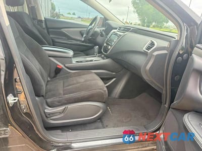 Piąte zdjęcie samochodu w środku: 2019 NISSAN MURANO S VIN:5N1AZ2MJ7KN112594 - miniatura