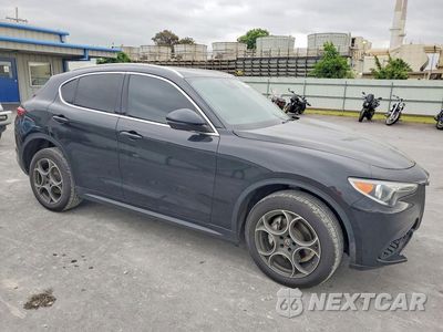 Czwarte zdjęcie samochodu z boku: 2018 ALFA ROMEO STELVIO VIN:ZASFAKAN1J7B74253 - miniatura