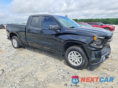 Czwarte zdjęcie samochodu z boku: 2020 CHEVROLET SILVERADO C1500 RST VIN:1GCRWDED1LZ297191 - miniatura