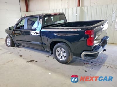 Drugie zdjęcie samochodu z przodu: 2026 CHEVROLET SILVERADO K1500 LT VIN:2GCUKDED2T1157701 - miniatura