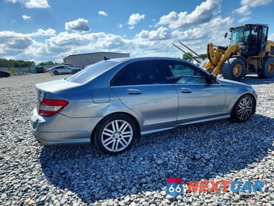 Trzecie zdjęcie samochodu z tyłu: 2009 MERCEDES-BENZ C 300 4MATIC VIN:WDDGF81X59F232620 - miniatura