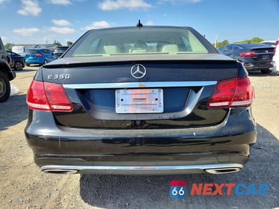 Zdjęcie 6 z 12 samochodu: 2014 MERCEDES-BENZ E 350 VIN:WDDHF5KB2EA938523 - miniatura