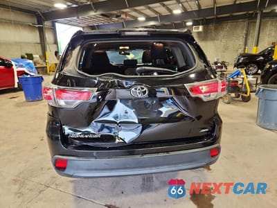 Zdjęcie 6 z 13 samochodu: 2016 TOYOTA HIGHLANDER LE VIN:5TDBKRFH3GS228666 - miniatura