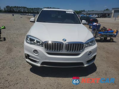 Piąte zdjęcie samochodu w środku: 2018 BMW X5 XDRIVE35I VIN:5UXKR0C50J0Y04580 - miniatura