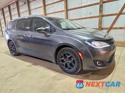 Czwarte zdjęcie samochodu z boku: 2020 CHRYSLER PACIFICA TOURING L VIN:2C4RC1BG4LR129223 - miniatura