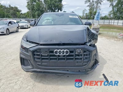 Piąte zdjęcie samochodu w środku: 2021 AUDI Q8 PREMIUM PLUS S-LINE VIN:WA1EVAF15MD003773 - miniatura