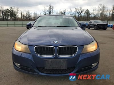 Piąte zdjęcie samochodu w środku: 2011 BMW 328 XI SULEV VIN:WBAPK5G5XBNN80562 - miniatura