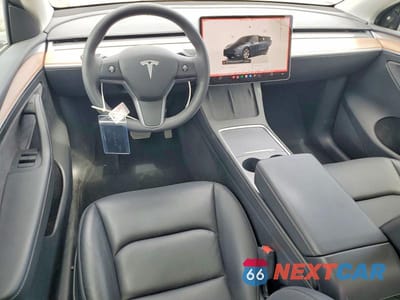 Zdjęcie 8 z 14 samochodu: 2024 TESLA MODEL Y VIN:7SAYGDED8RF032889 - miniatura