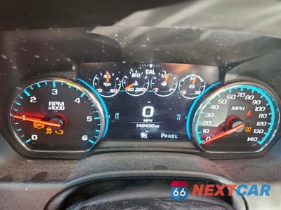 Zdjęcie 9 z 14 samochodu: 2020 CHEVROLET SUBURBAN C1500 PREMIER VIN:1GNSCJKCXLR263570 - miniatura