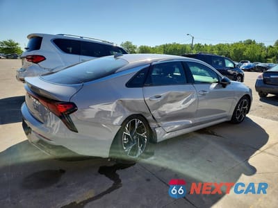Trzecie zdjęcie samochodu z tyłu: 2025 KIA K5 GT LINE VIN:KNAG64J72S5290664 - miniatura