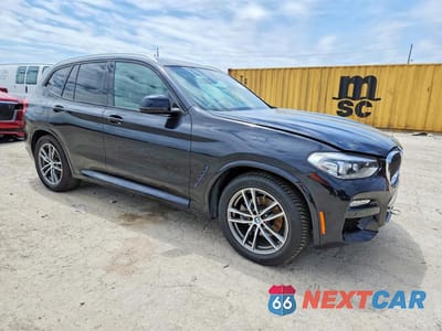 Czwarte zdjęcie samochodu z boku: 2018 BMW X3 XDRIVE30I VIN:5UXTR9C58JLD74226 - miniatura