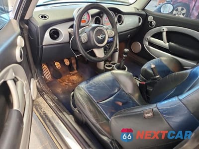 Zdjęcie 8 z 12 samochodu: 2005 MINI COOPER S VIN:WMWRE33455TD97543 - miniatura