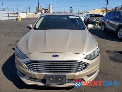 Piąte zdjęcie samochodu w środku: 2017 FORD FUSION SE VIN:3FA6P0H71HR382497 - miniatura