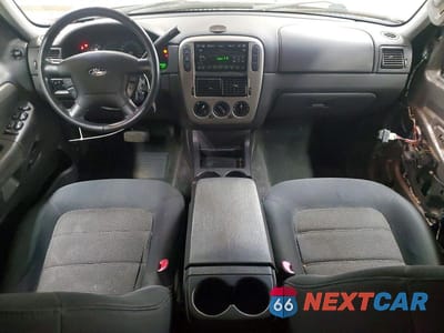 Zdjęcie 8 z 13 samochodu: 2004 FORD EXPLORER XLT VIN:1FMZU73K74ZB21493 - miniatura