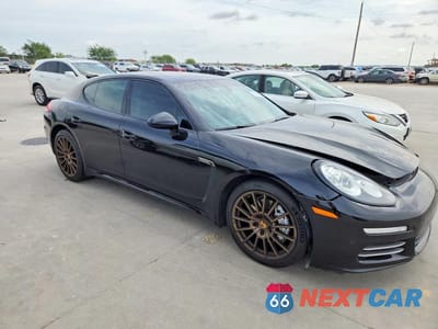 Czwarte zdjęcie samochodu z boku: 2014 PORSCHE PANAMERA S VIN:WP0AB2A70EL056354 - miniatura