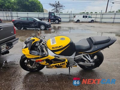 Trzecie zdjęcie samochodu z tyłu: 2002 SUZUKI GSX-R750 VIN:JS1GR7HA122104458 - miniatura