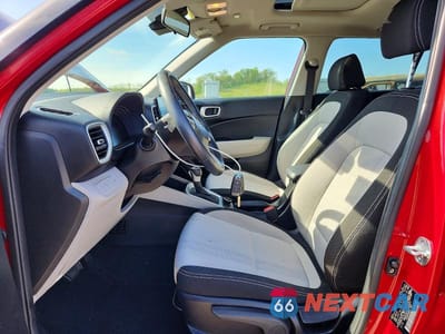 Zdjęcie 7 z 14 samochodu: 2023 HYUNDAI VENUE SEL VIN:KMHRC8A38PU228977 - miniatura