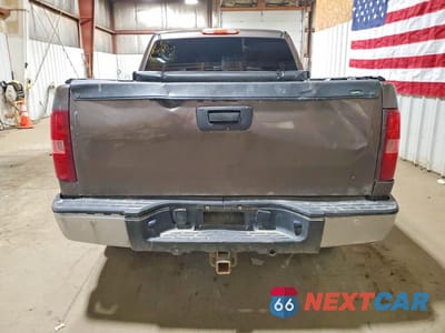 Zdjęcie 6 z 12 samochodu: 2007 CHEVROLET SILVERADO K1500 CREW CAB VIN:2GCEK13M671579501 - miniatura